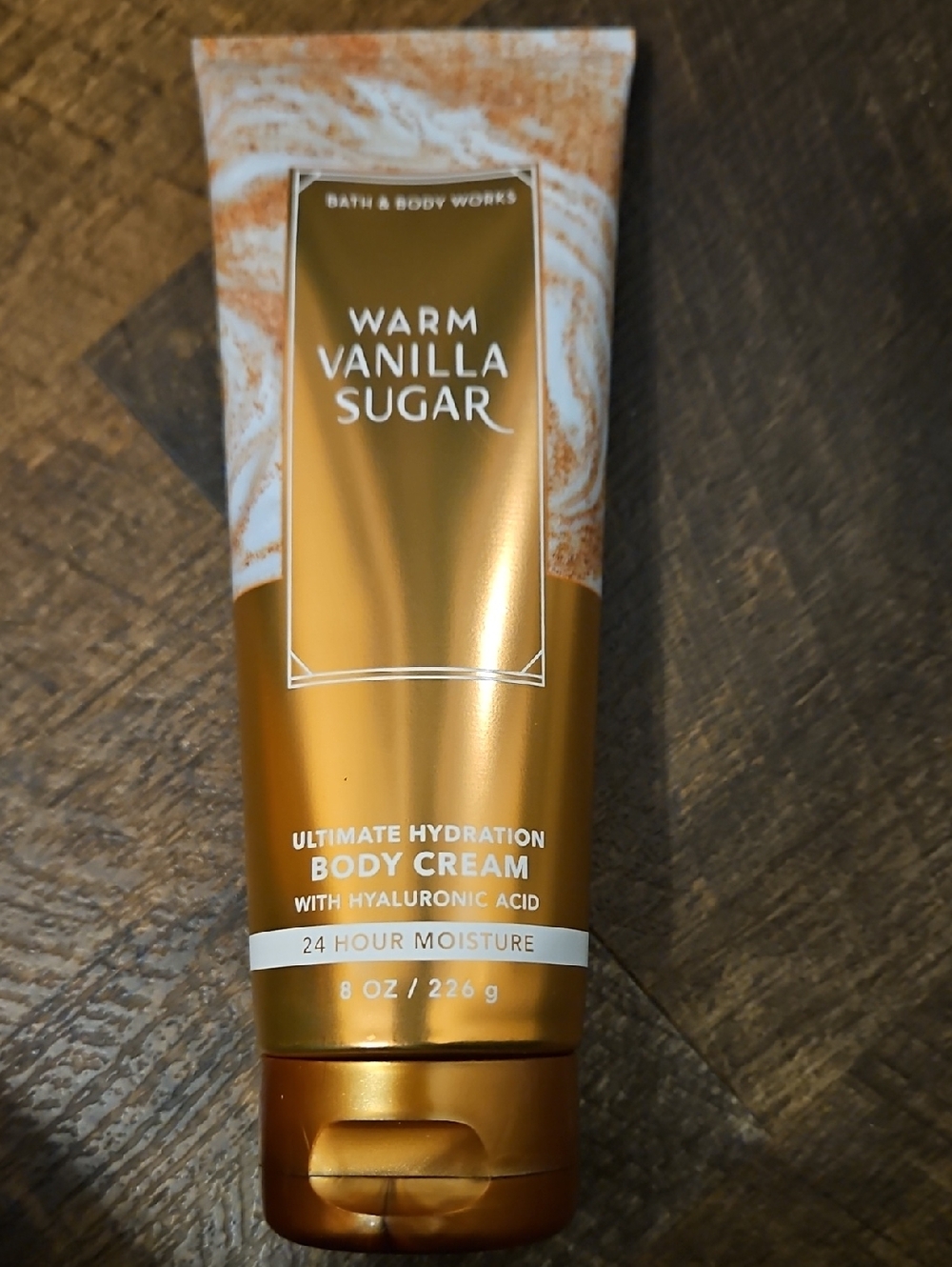 Bath & Body Works Warm Vanilla Sugar Body Cream - Gold and White